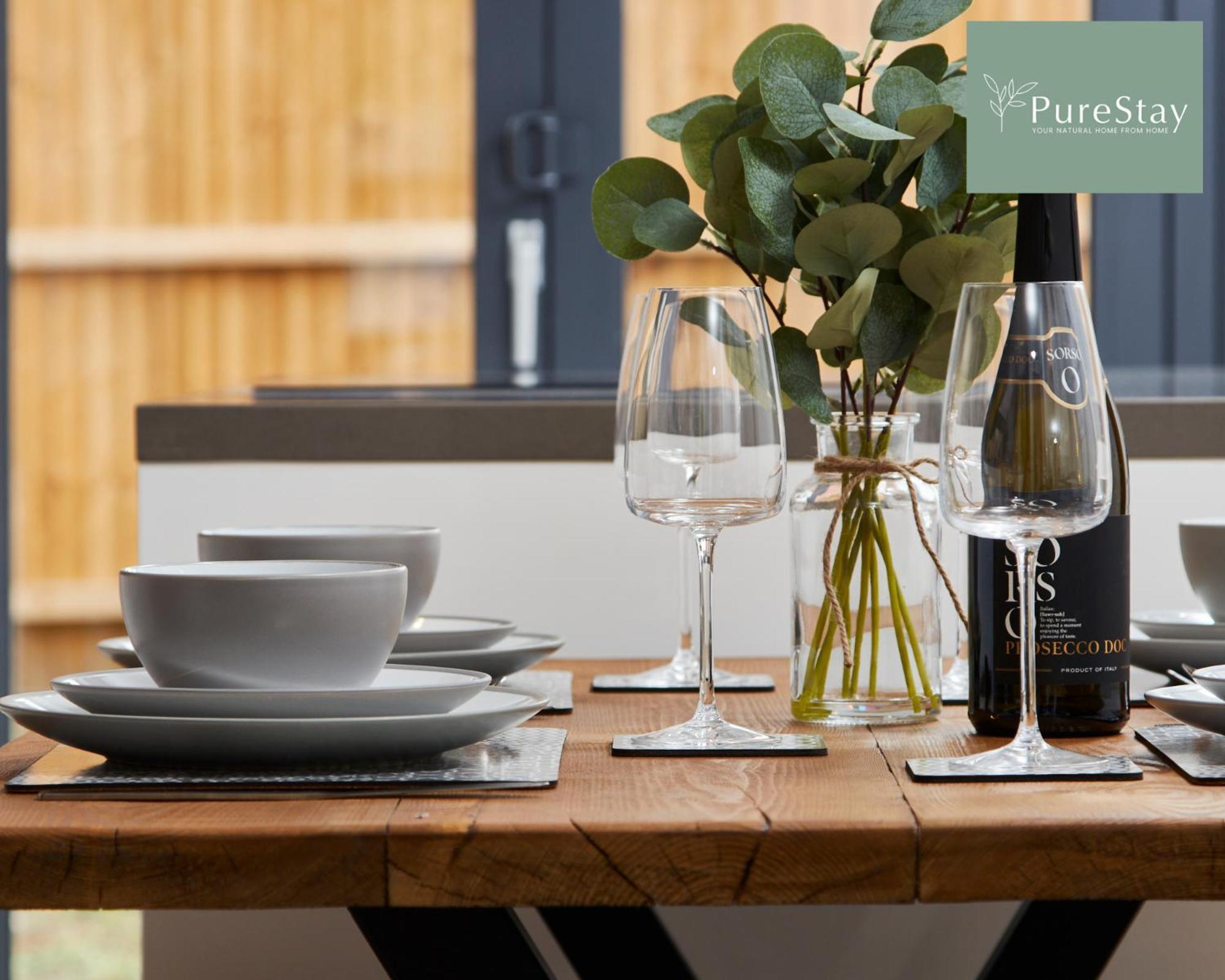 Stunning 5 Bed Manchester House With Parking By Purestay Short Lets & Serviced Accommodation Bagian luar foto