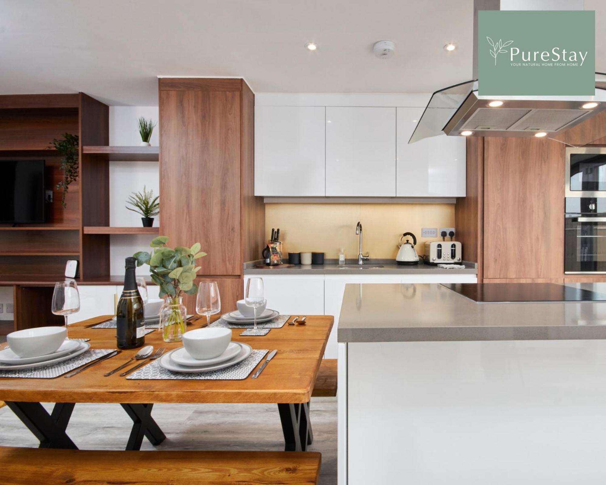 Stunning 5 Bed Manchester House With Parking By Purestay Short Lets & Serviced Accommodation Bagian luar foto
