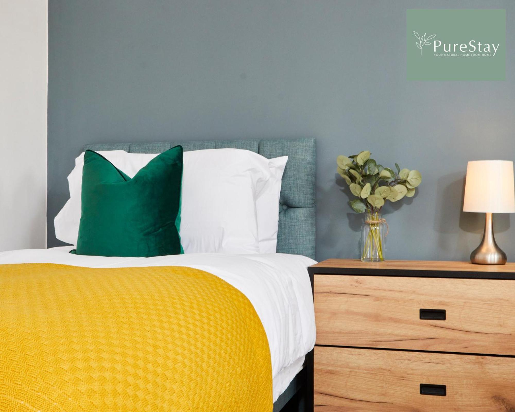 Stunning 5 Bed Manchester House With Parking By Purestay Short Lets & Serviced Accommodation Bagian luar foto
