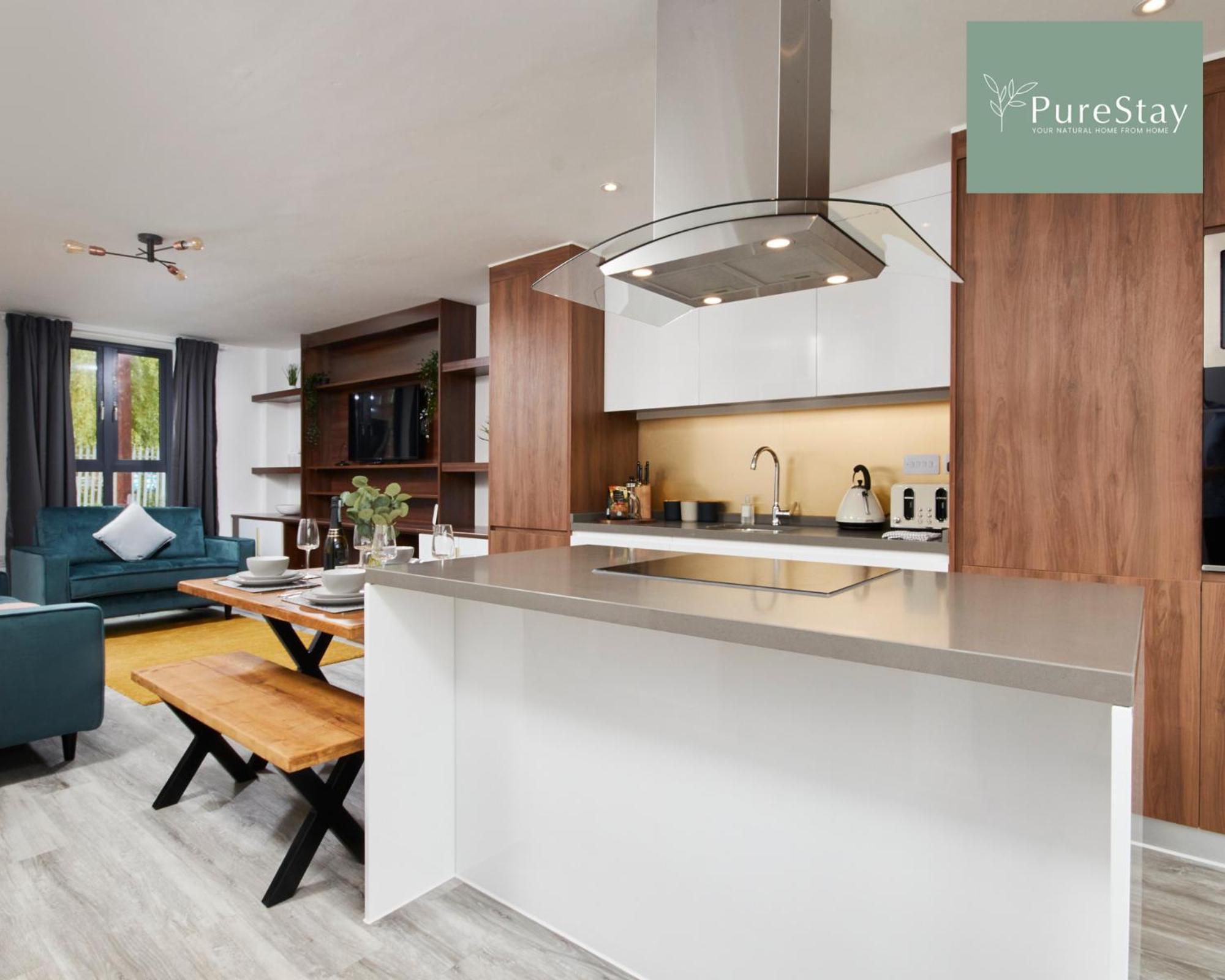 Stunning 5 Bed Manchester House With Parking By Purestay Short Lets & Serviced Accommodation Bagian luar foto