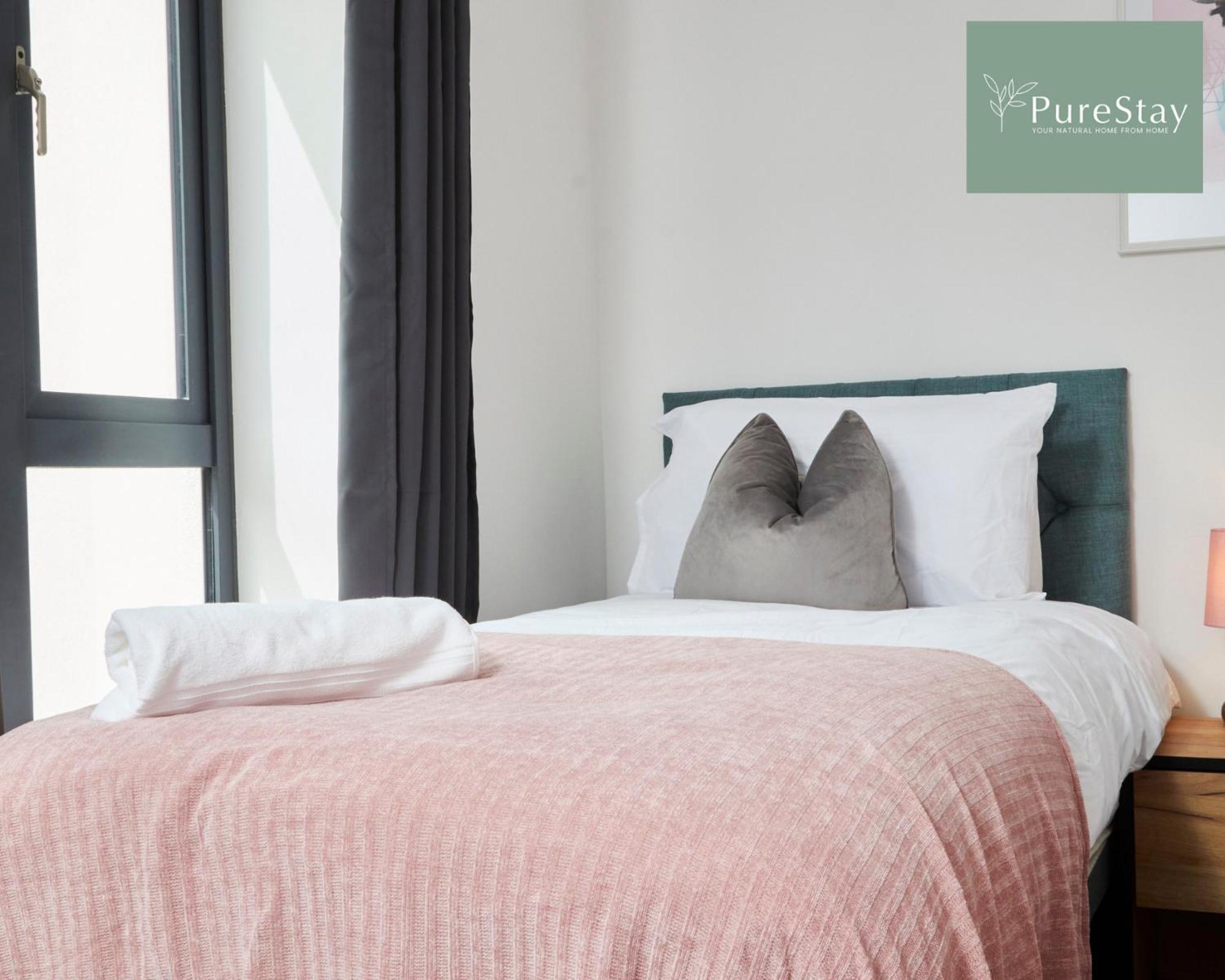 Stunning 5 Bed Manchester House With Parking By Purestay Short Lets & Serviced Accommodation Bagian luar foto
