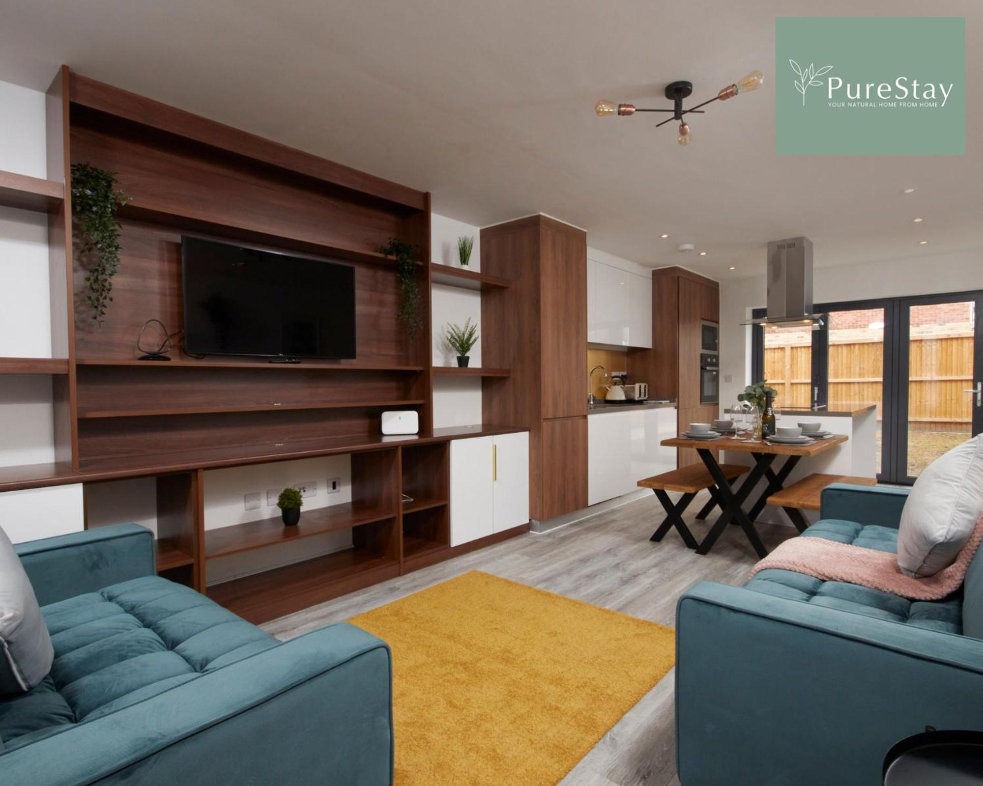 Stunning 5 Bed Manchester House With Parking By Purestay Short Lets & Serviced Accommodation Bagian luar foto