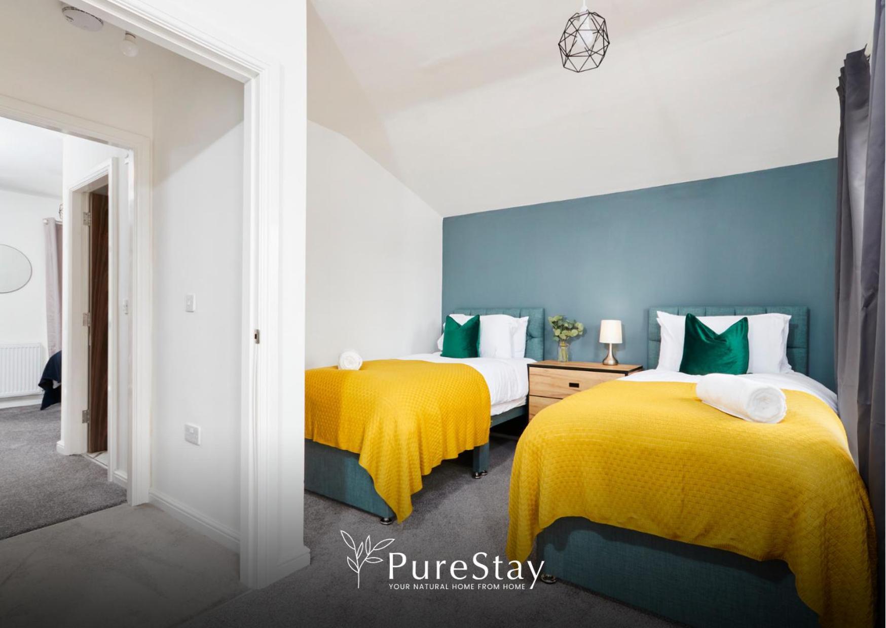 Stunning 5 Bed Manchester House With Parking By Purestay Short Lets & Serviced Accommodation Bagian luar foto